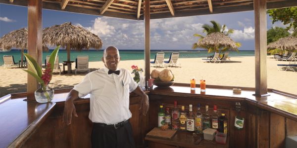 Enhancing Guest Experience with Professional Room Service in Jamaican Hotels